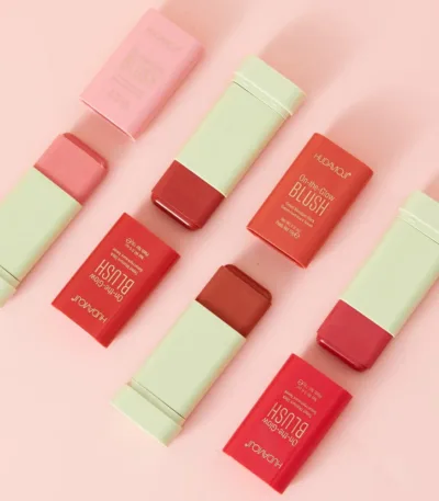 Hudamoji On the Glow Makeup Blush Stick