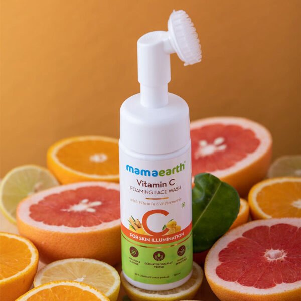 Mamaearth Vitamin C Foaming Face Wash with Turmeric & Brush